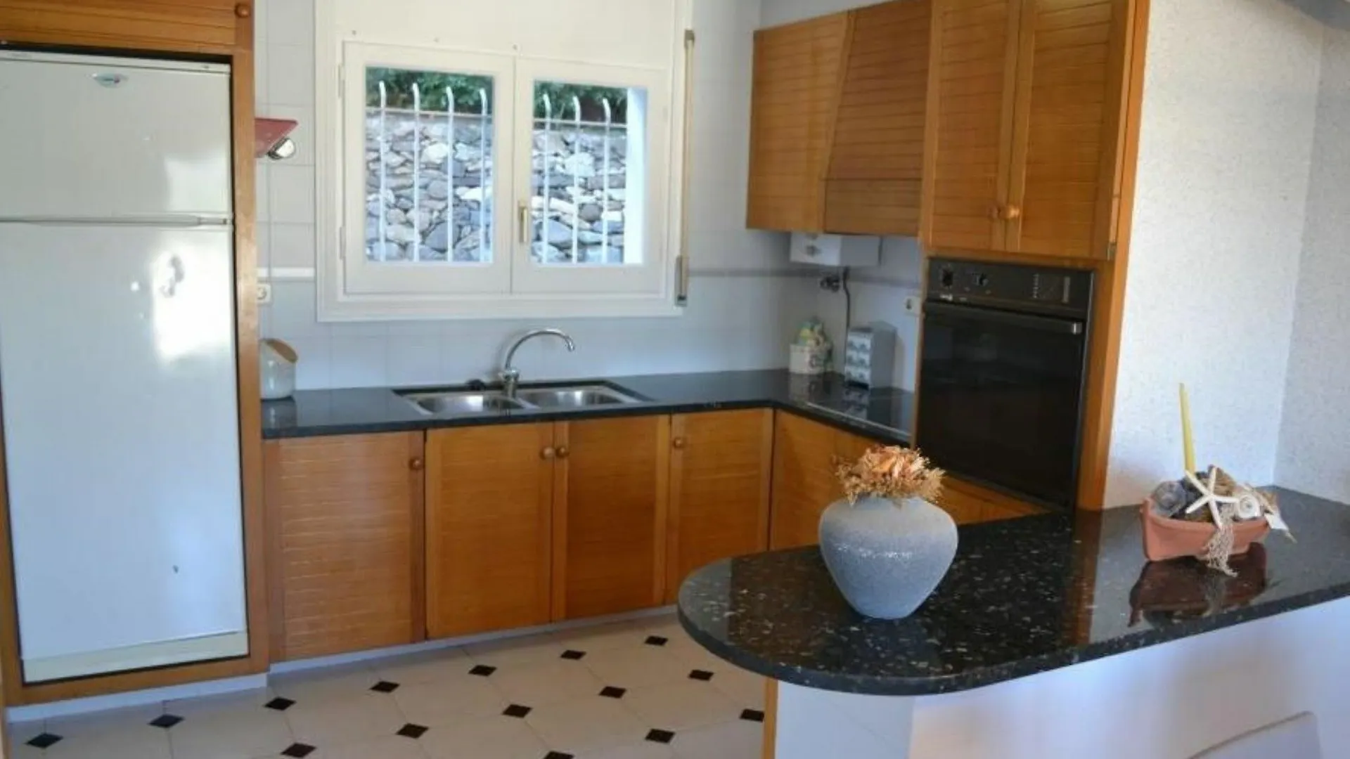 Apartment In Llanca - 103550 By Mo Rentals